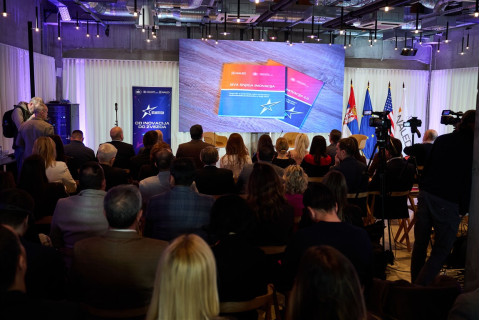 Siva knjiga Lozionica lowres (Medium).jpg