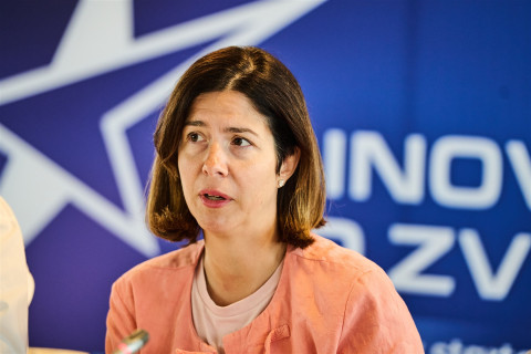 ZAKON O VESTACKOJ INTELIGENCIJI 11.6.2026 93_iDook media (60) (Large).jpg